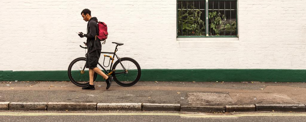 This AI chatbot named Oli is helping first-generation college students navigate the enrollment process