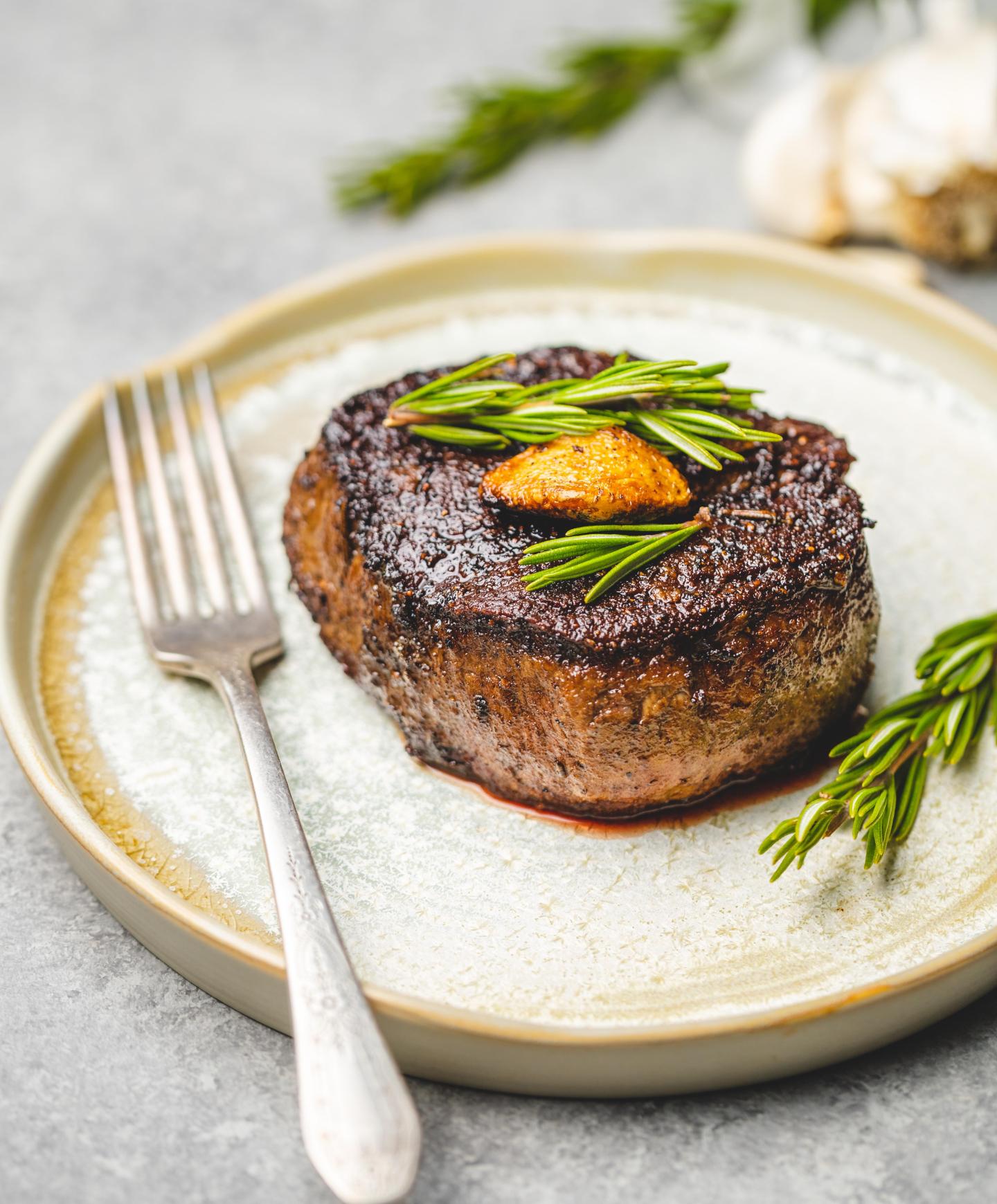 dishwasher steak twitter, dishwasher steak tiktok, tiktok cooking hacks, steak cooking hacks