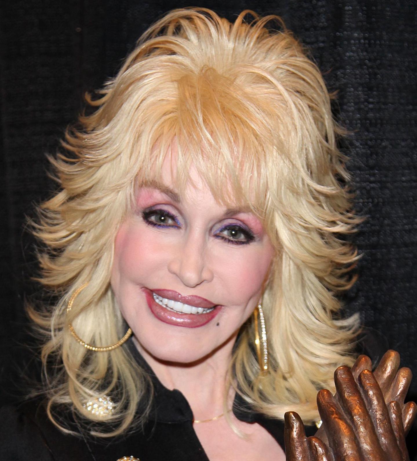 dollywood covers college, dollywood tuition