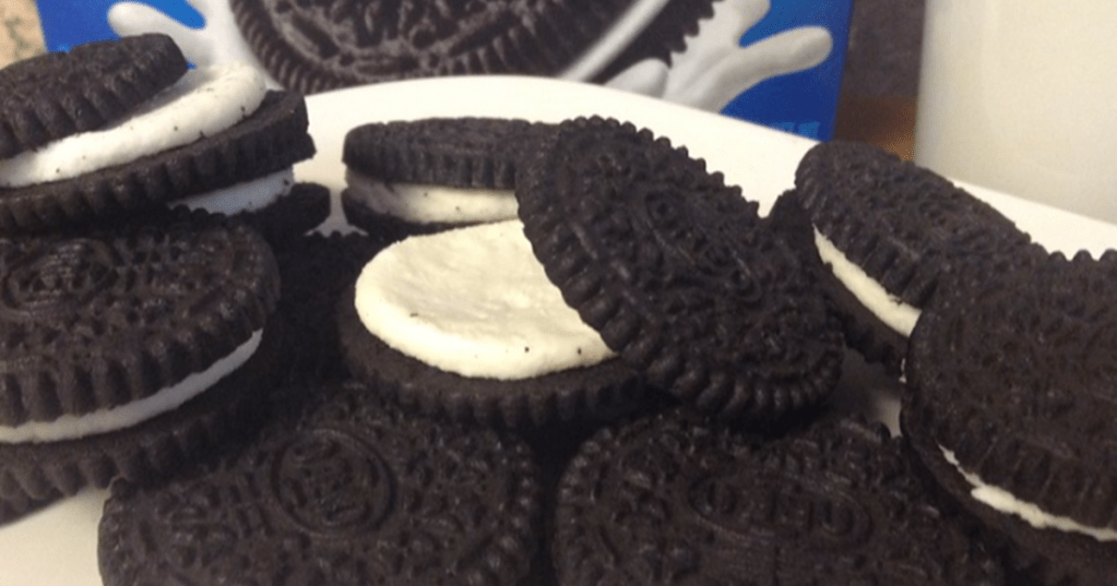 oreo cookie, oreo twist, how to eat oreo