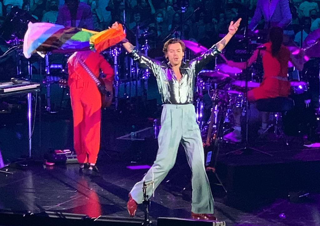 harry styles, coming out, Pride Month, concert