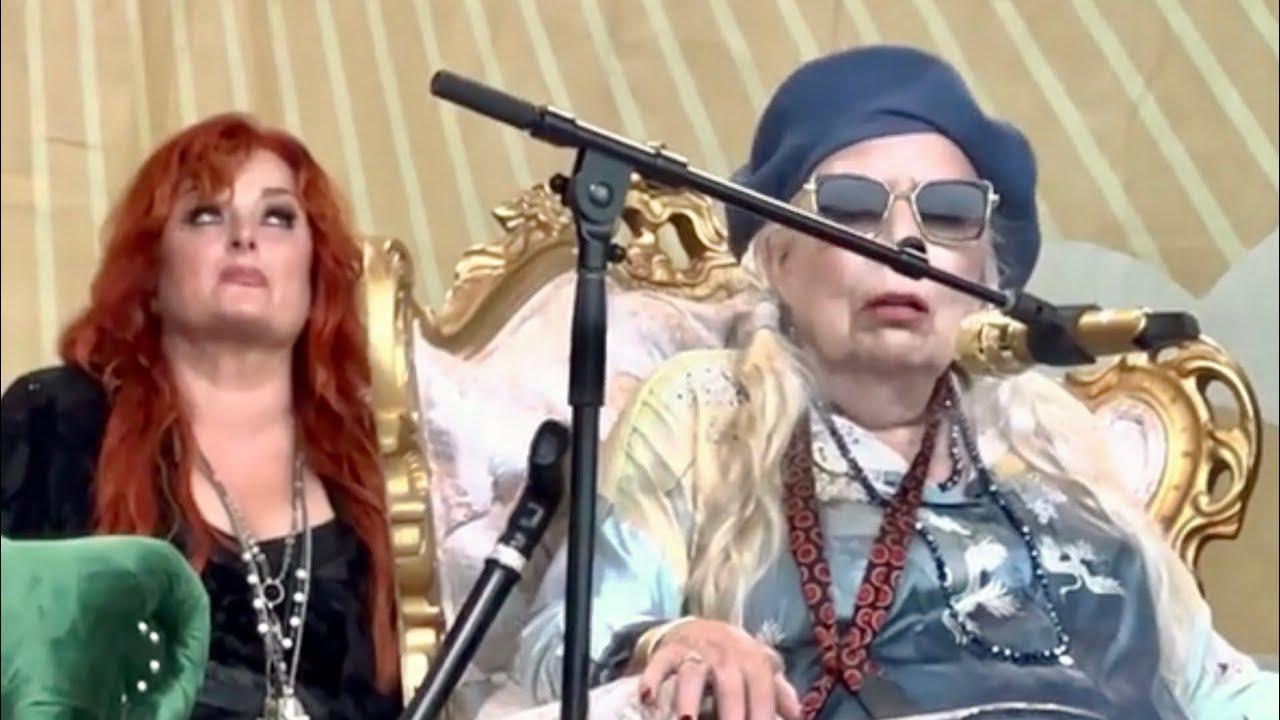 joni mitchell newport, joni mitchell, brandi carlile
