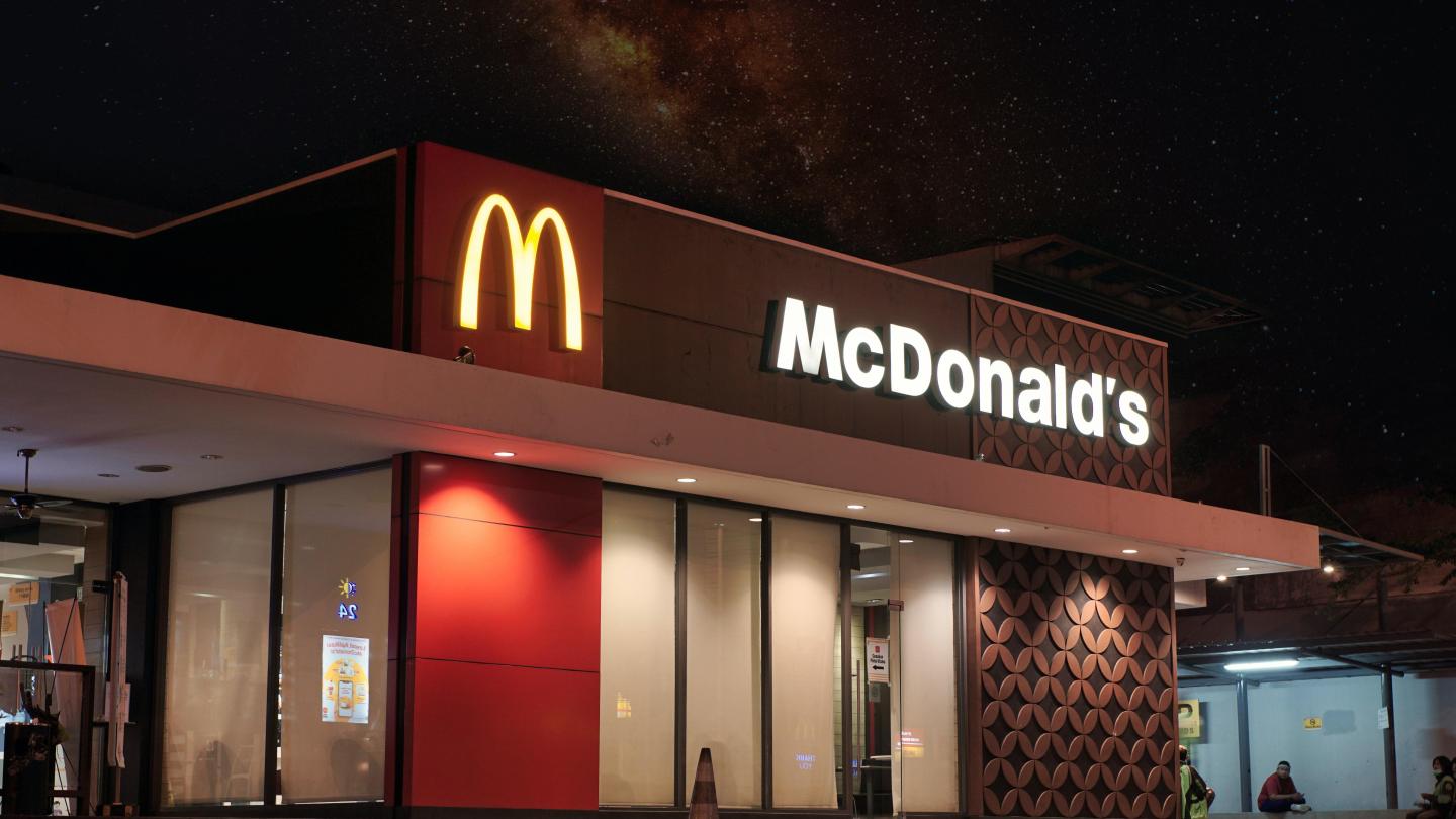 McDonald's; baby; mom delivers; bathroom