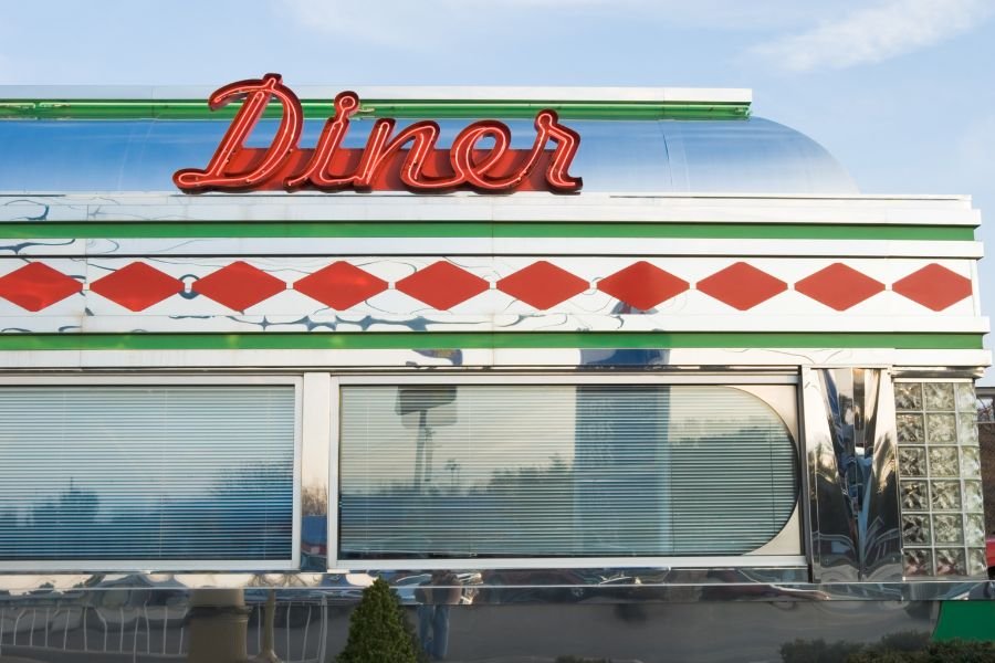 Architect explains why all American diners look the same - Upworthy