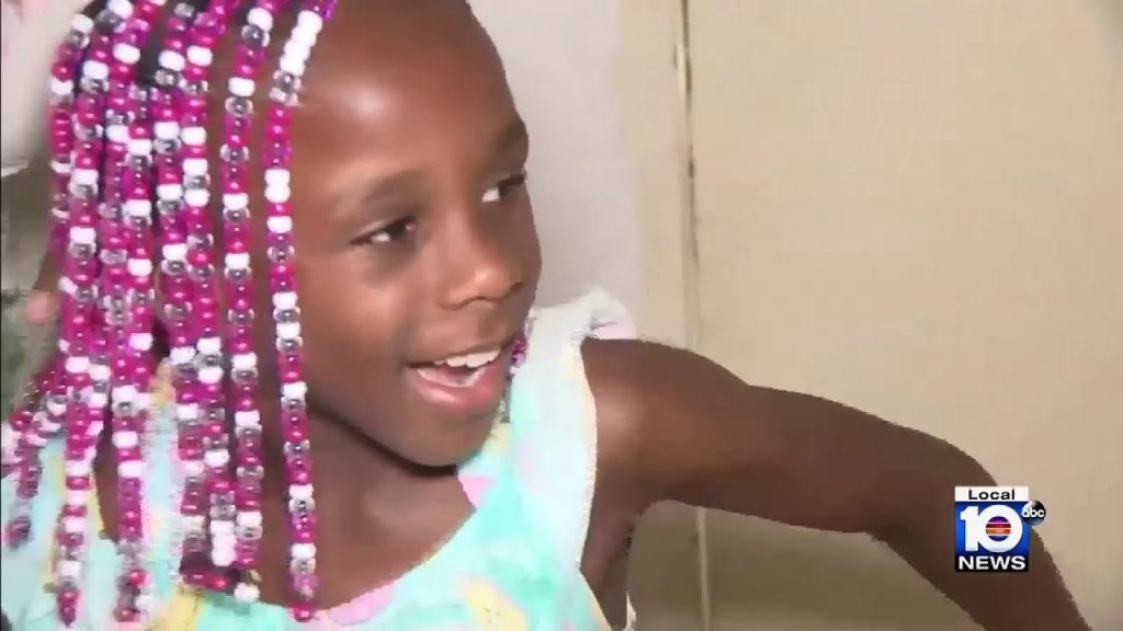 attempted kidnapping; Miami attempted kidnapping; girl bites kidnapper; self defense