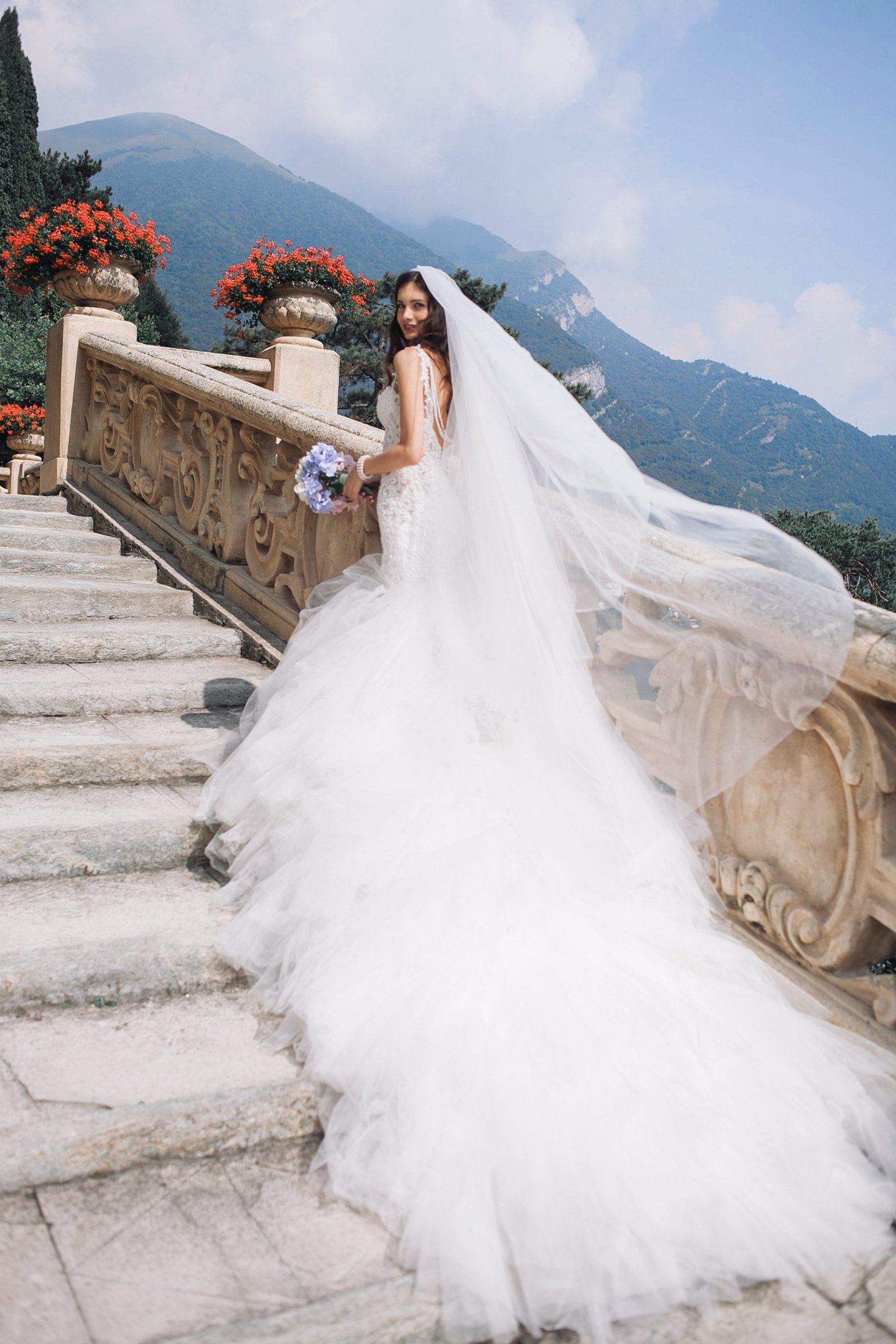 mother of the bride; weddings; viral videos; wedding traditions