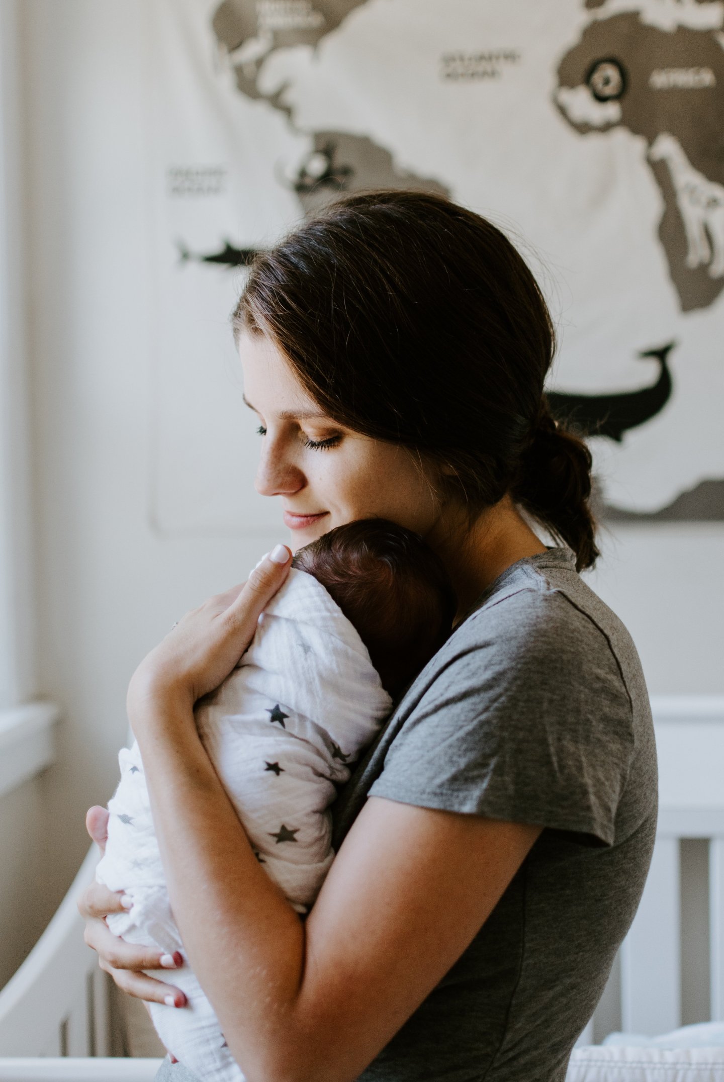 parenting; new parents; motherhood; postpartum gifts; support new parents