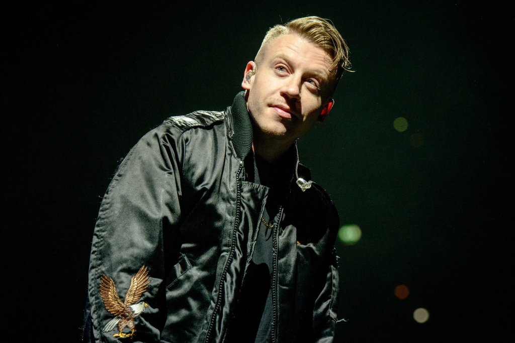 Macklemore concert; Macklemore learns lesson; girl slips Macklemore concert; life lessons