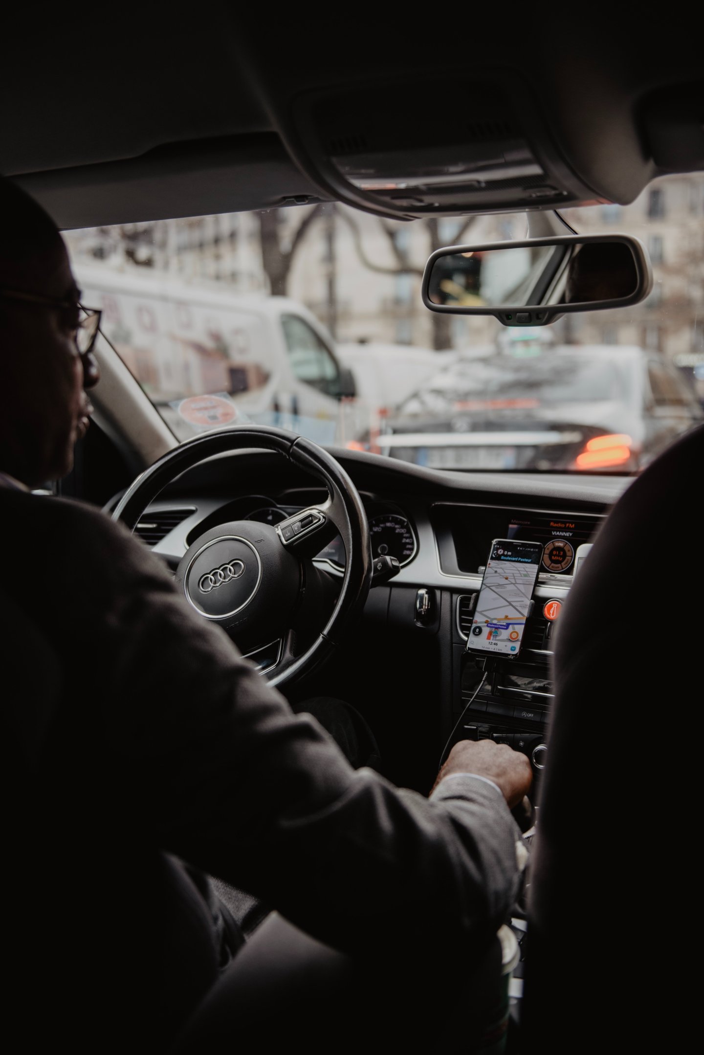 ubder driver, honesty, kindness