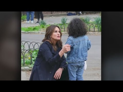 Mariska Hargitay; lost child; Law & Order; Olivia Benson; Mariska Hargitay finds lost child