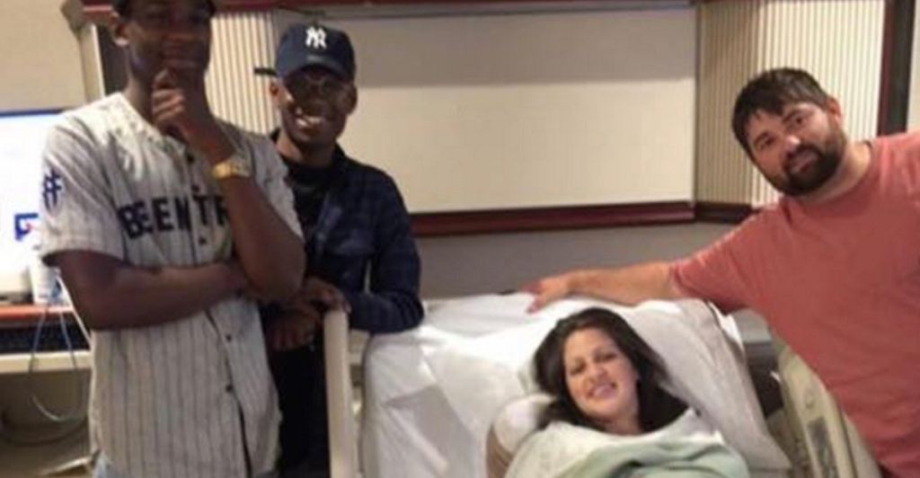 ​lindsey lashley, text baby mistake, heartwarming stories