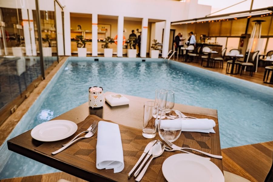 all inclusive resort, cost of living, cruise life