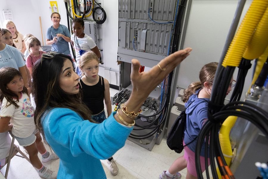 kids on a field trip