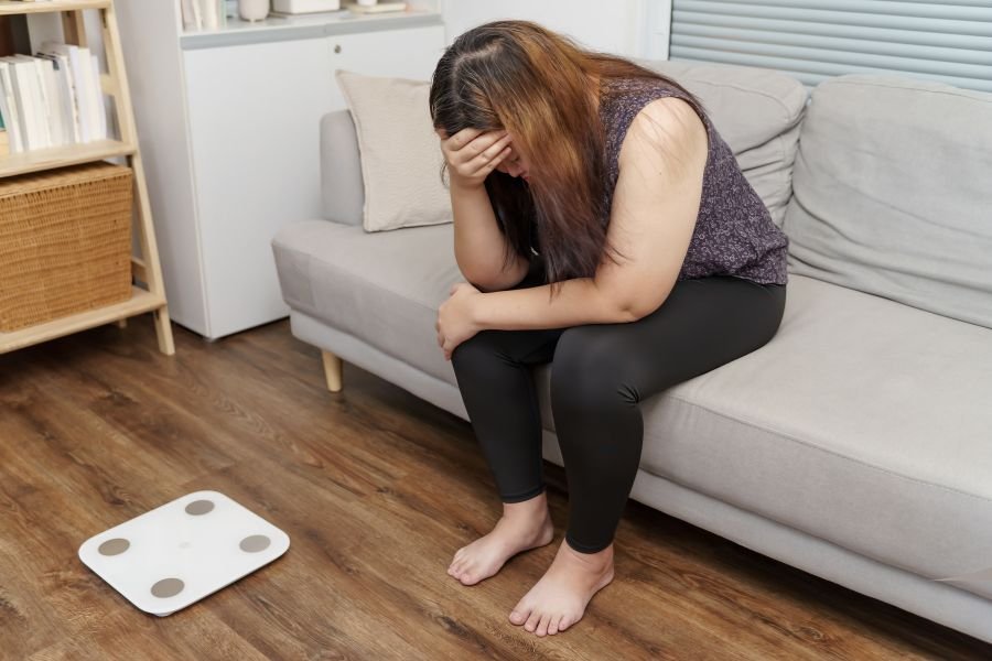 weight loss; obesity; losing weight; cant' lose weight; woman rants about weight; insulin resistance