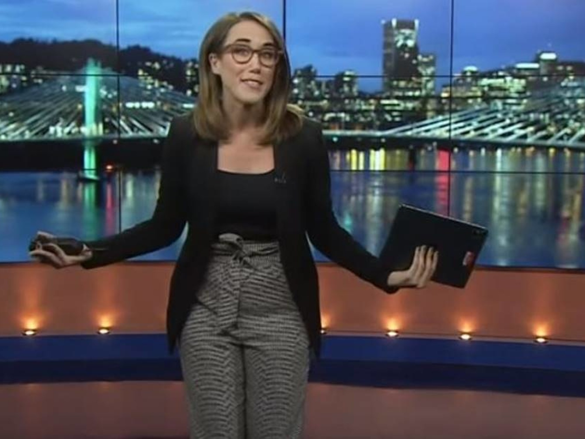 Fed up news anchor had the best response to a man who told her to dress  'like a normal woman' - Upworthy