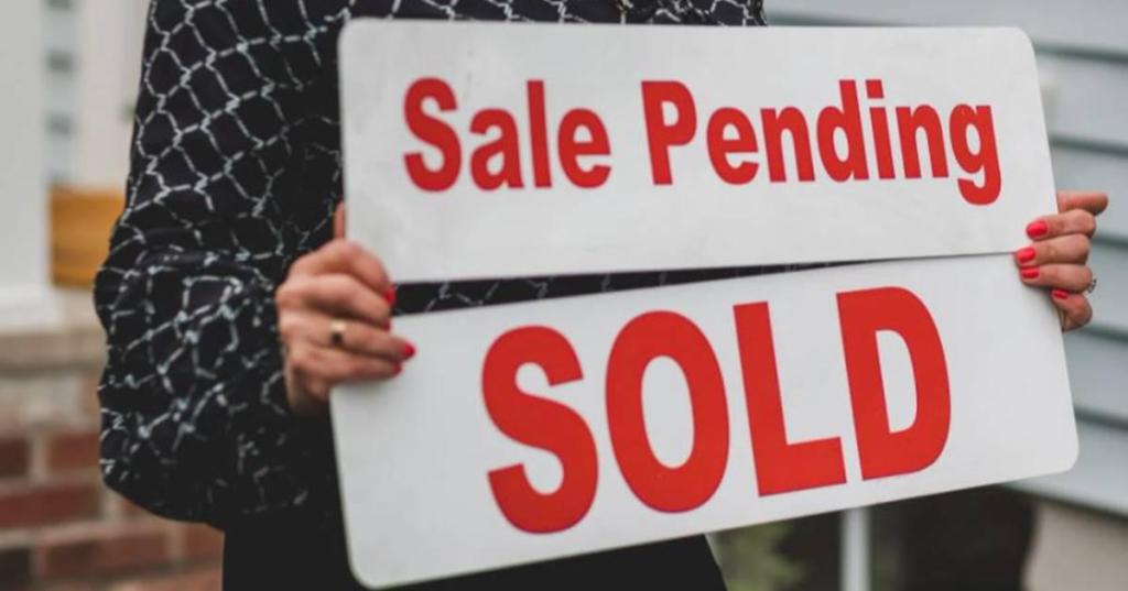 friends buy a house, single moms, the siren house