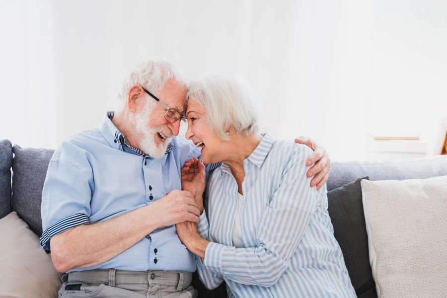 elderly love marriage, dating while elderly, older people dating, newlyweds, weddings