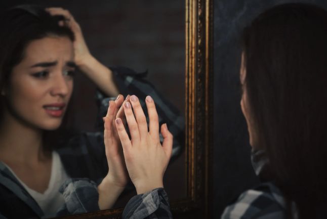 insecure, other people's opinions, young woman