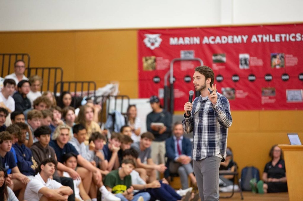 dino ambrosi, project reboot, teens smartphones