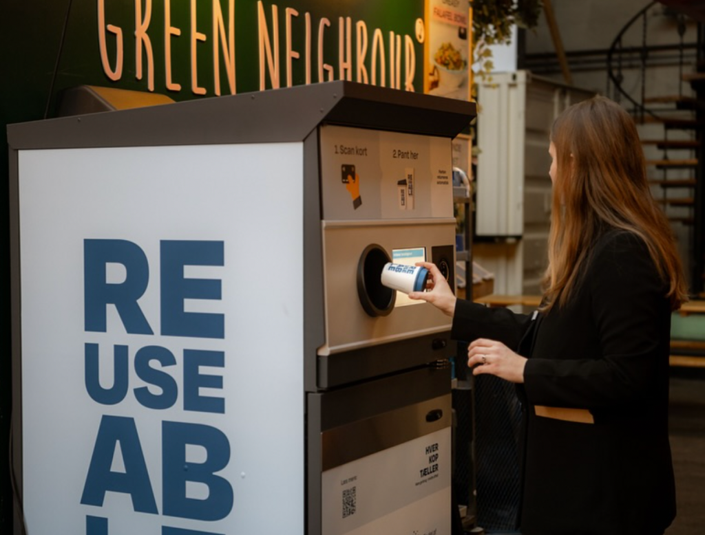 reusable coffee cup, coffee near me, reducing coffee waste