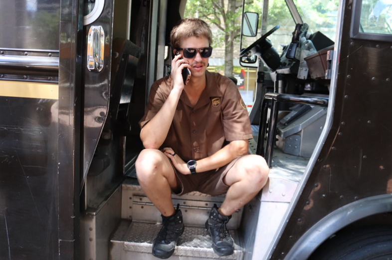 ups drivers, us economy, holiday 2024 spending