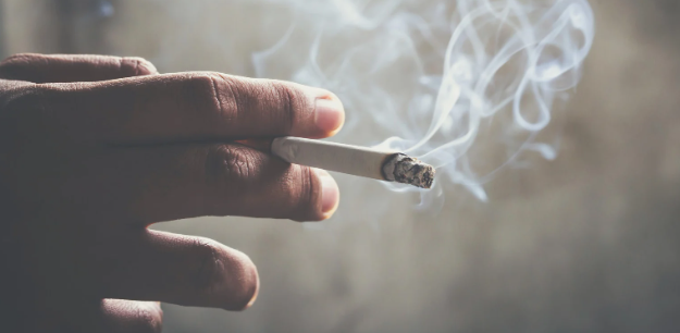 cigarettes, smoking, hand smoking, smoke, ash, smoking habit, health, '70s, '80s