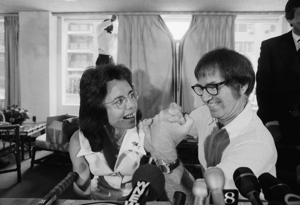 sports, tennis, black and white photo, Billie Jean King, Bobby Riggs, press, interview, battle