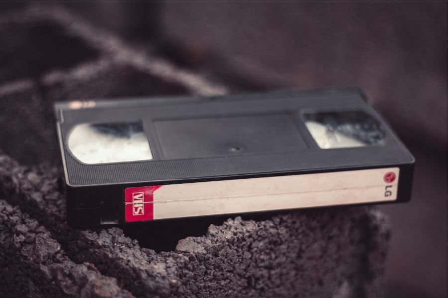 1990s; no technology; live like 80s; go back to 90s; life without technology; simpler life