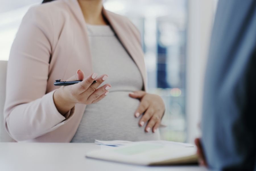 Pregnant woman, maternity leave, pregnancy, America, american parental leave policies