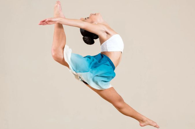 danging, performers, mental health, trauma, creativity, woman dancing, performing arts