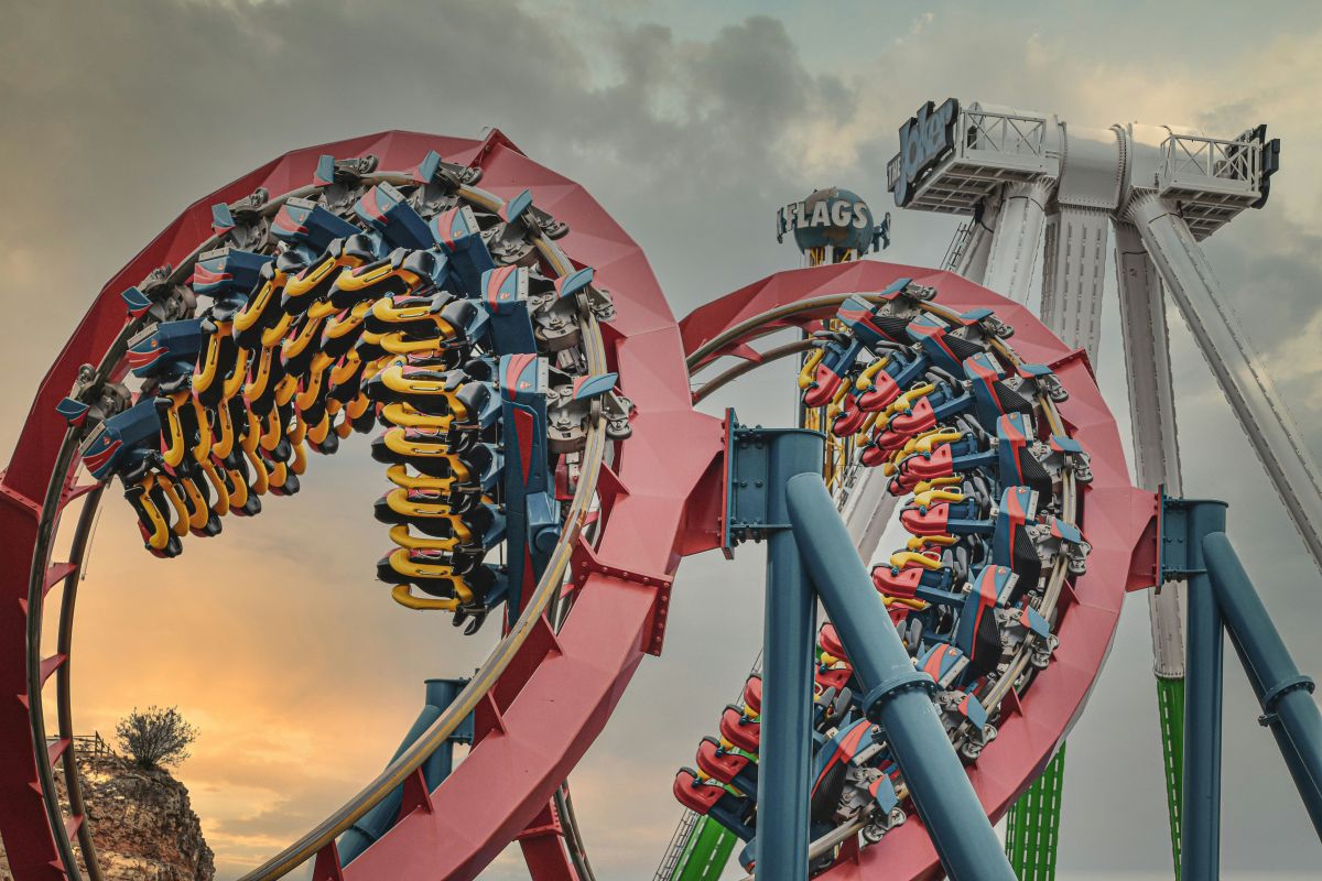 asphalt, smells, six flags, roller coaster, memory 