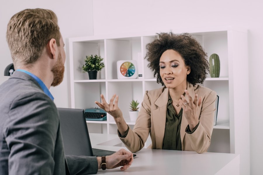 small talk, conversation, chit chat, talking to new people, chatting