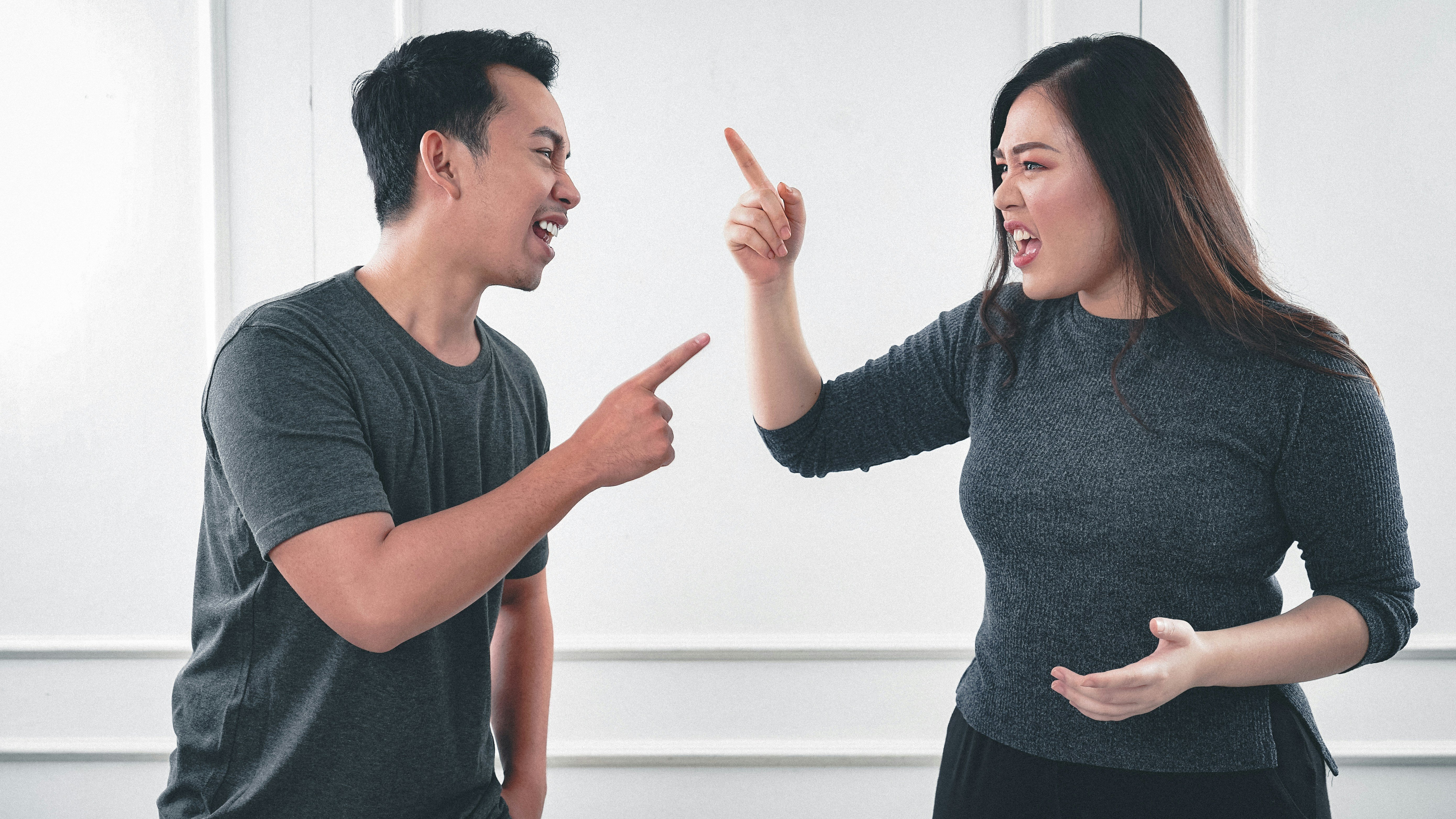Therapist reveals the worst thing you can say in a fight with your partner
