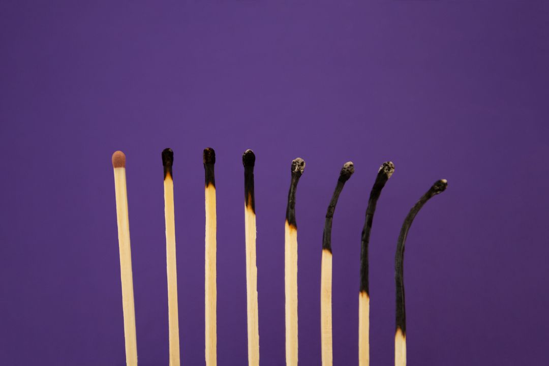 stress, overwork, quiet cracking, employees, dissatisfaction