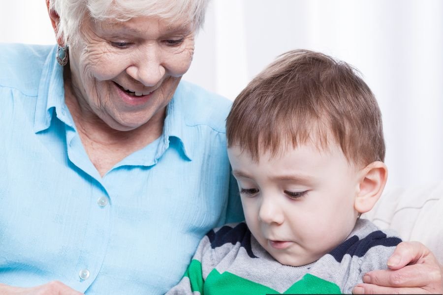 Denver 3-year-old bravely saves great-grandma after she fell outside while babysitting him