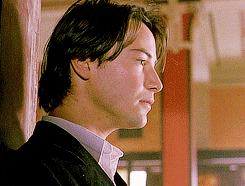 Keanu Reeves, beer, pub