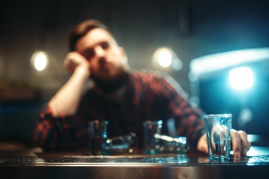 drinking, bar, drunk, evasiveness