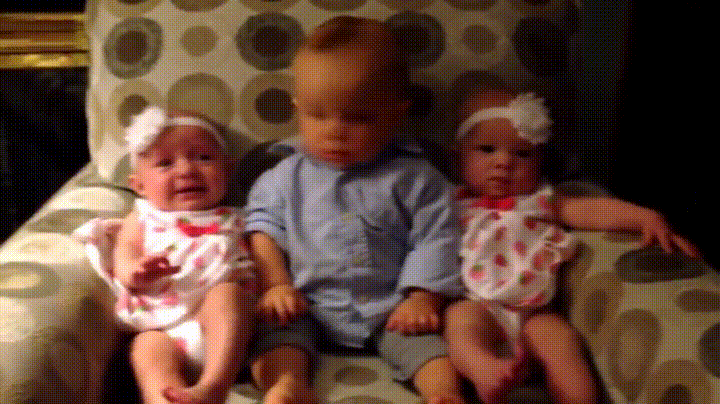identical twins, babies, twin mix-up, twin swap, parenting