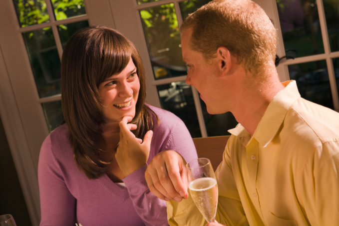 Small talk coach shares 'low-effort' hack for awkward people to avoid uncomfortable silences