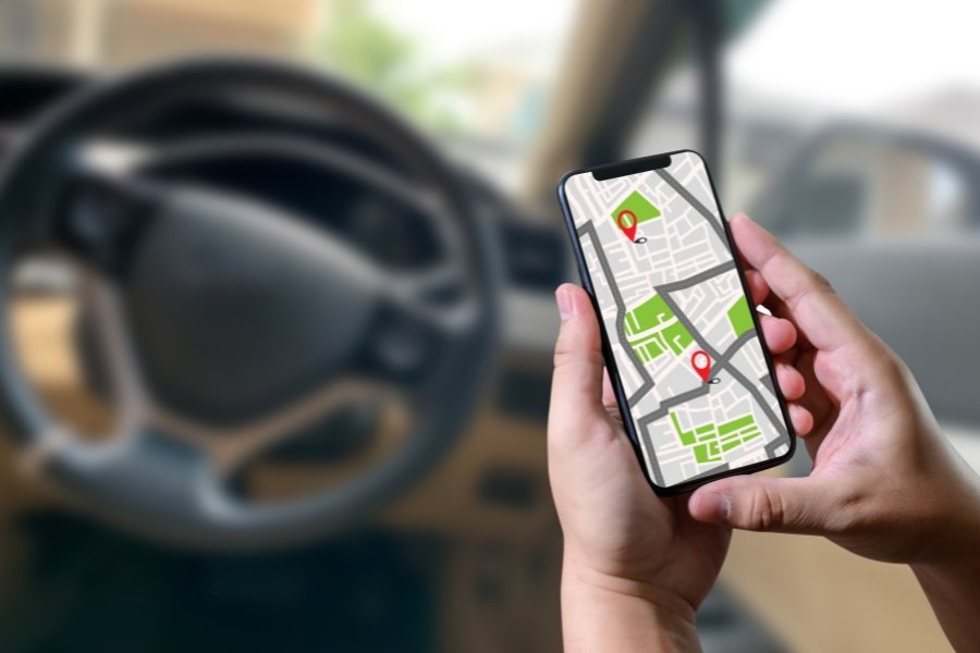 GPS, smartphone, google maps, navigation, safety