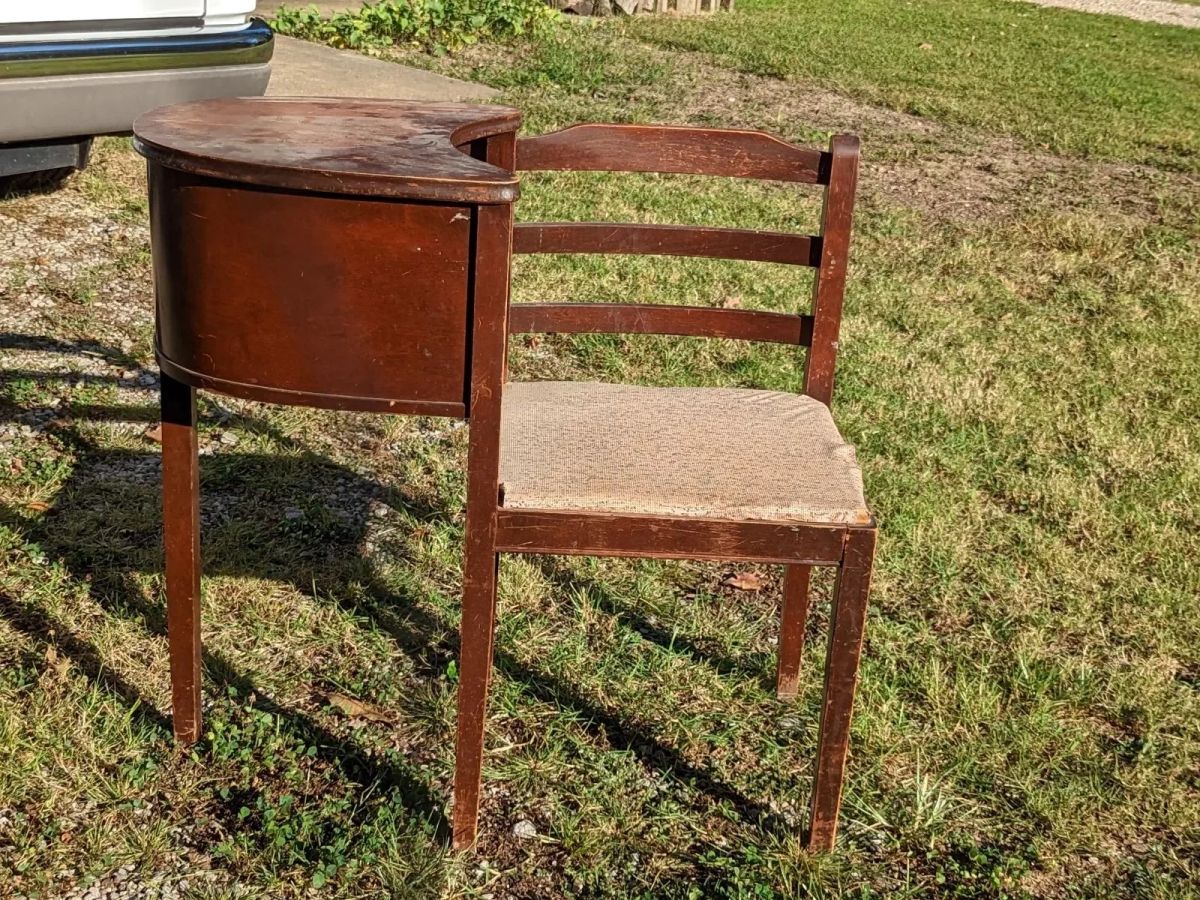 gen x, boomer, vintage items, vintage makeup, vintage clothes, history, cool history, fun history, ask reddit, ask old people