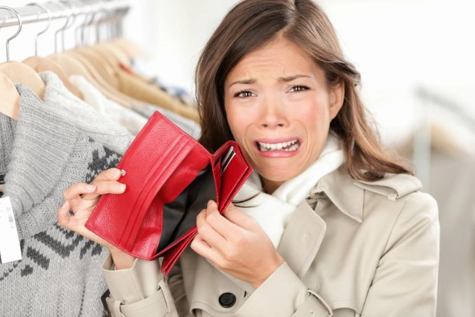 broke, bills, paycheck to paycheck, scared woman, finances, american life, purse