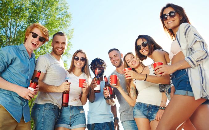 young people, college kids, red cups, party, co-ed party, college, beer
