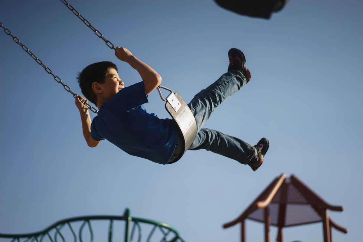 moms, motherhood, parenting, mom shame, mom guilt, dads, fatherhood, kids, playground, play, independence