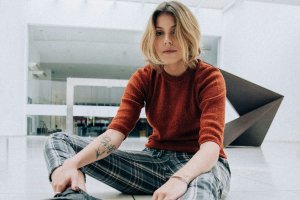 woman, mom, clothes, wardrobe, fashion, motherhood, age