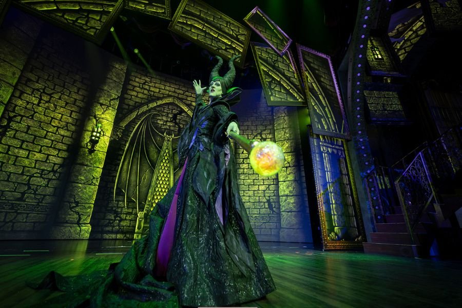 Disneyland; Disney World; Disney budget; tips for Disney; family vacation; cool kid summer