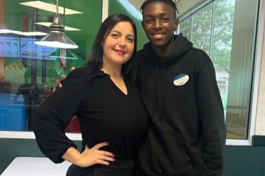 Burger King; high school graduation; Mykale Baker GoFundMe; GoFundMe; paying for college; college; kindness of strangers