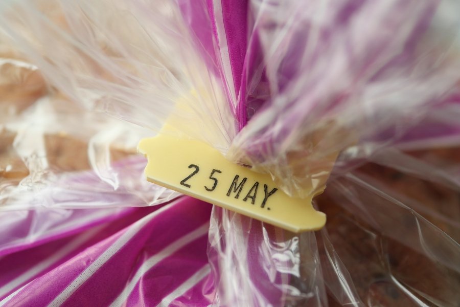 bread package, food, best by date, sell by date, bread