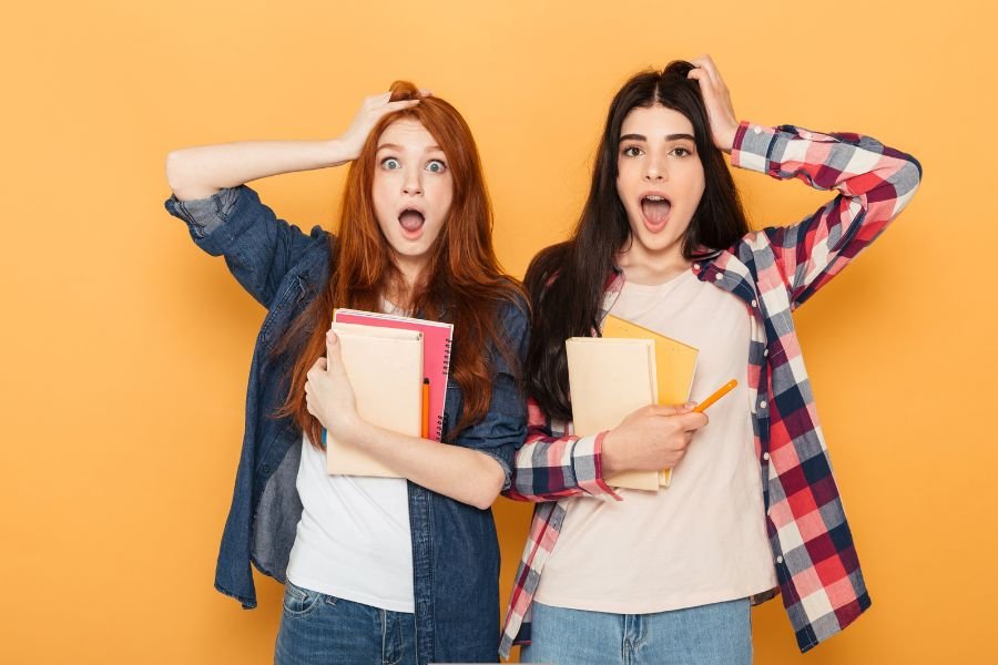 Gen Z; internet safety; AOL chatrooms; Millennial teens; Oregon Trail; Xennials; early internet; parenting