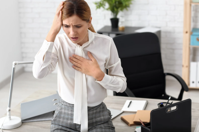 Embarrassed employee leaves work after a panic attack. Their boss's response was perfect.